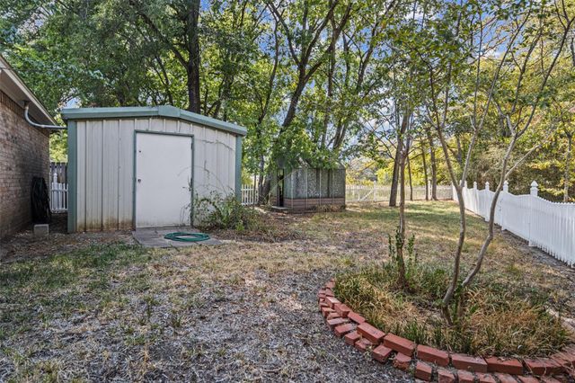 215 Enchanted Estates Drive, Crockett, TX 75835