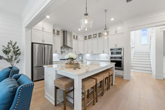 80 Seaboard Lane, Santa Rosa Beach, FL 32459