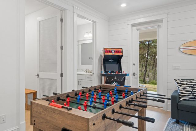 80 Seaboard Lane, Santa Rosa Beach, FL 32459