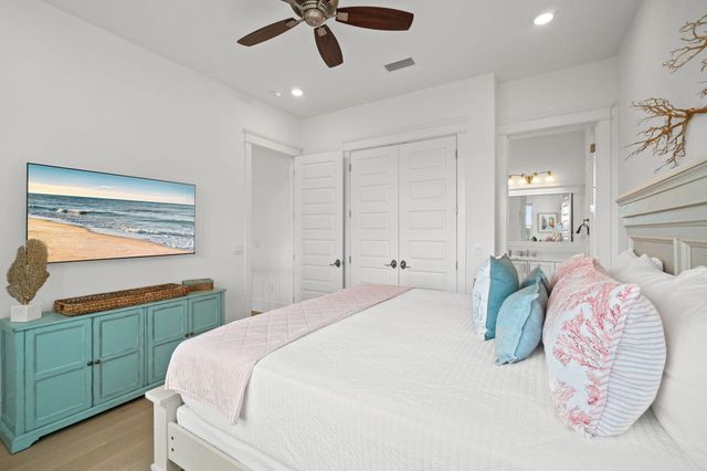 80 Seaboard Lane, Santa Rosa Beach, FL 32459