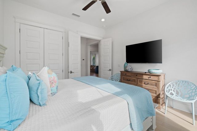 80 Seaboard Lane, Santa Rosa Beach, FL 32459