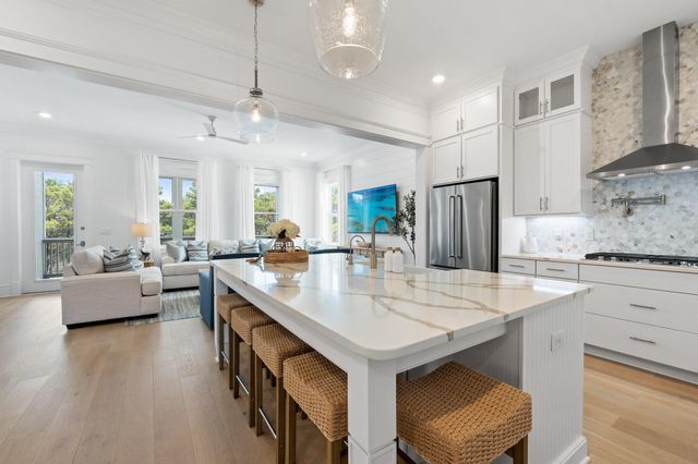 80 Seaboard Lane, Santa Rosa Beach, FL 32459