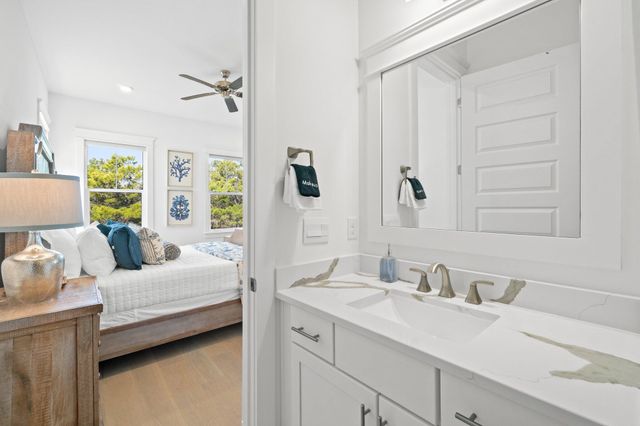 80 Seaboard Lane, Santa Rosa Beach, FL 32459