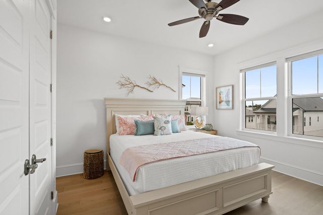 80 Seaboard Lane, Santa Rosa Beach, FL 32459