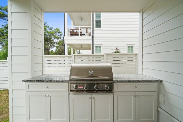 80 Seaboard Lane, Santa Rosa Beach, FL 32459