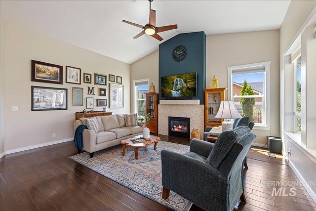 18597 N Goldenridge Place, Boise, ID 83714