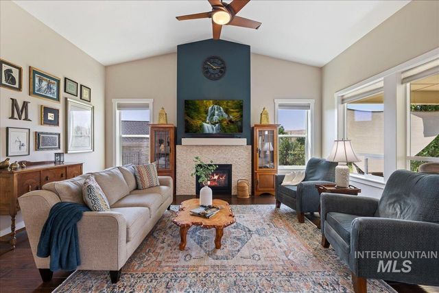 18597 N Goldenridge Place, Boise, ID 83714