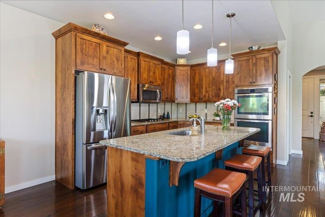 18597 N Goldenridge Place, Boise, ID 83714