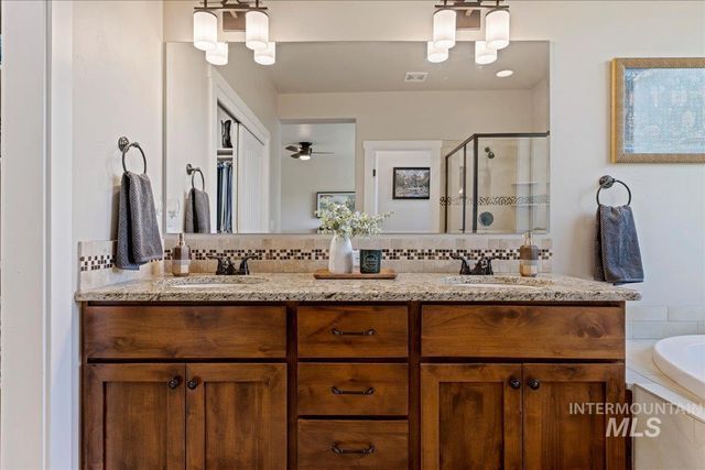 18597 N Goldenridge Place, Boise, ID 83714