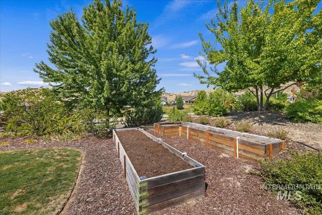 18597 N Goldenridge Place, Boise, ID 83714