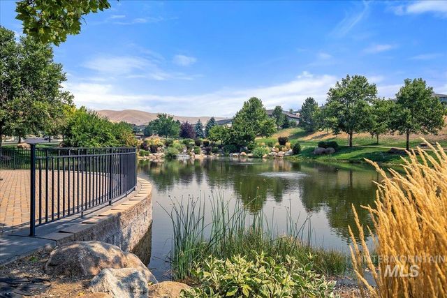 18597 N Goldenridge Place, Boise, ID 83714