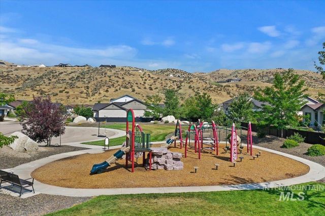 18597 N Goldenridge Place, Boise, ID 83714
