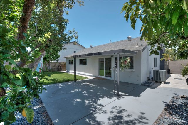 5168 Elderhall, Lakewood, CA 90712