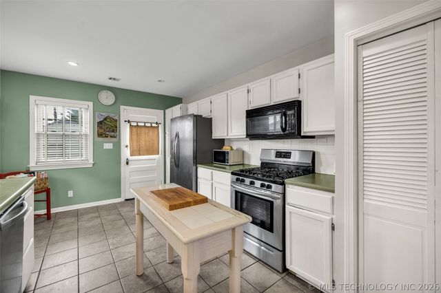 2711 E 14th Street, Tulsa, OK 74104