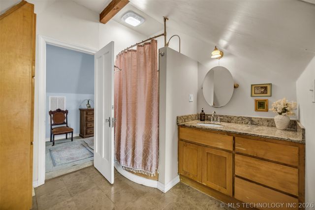 2711 E 14th Street, Tulsa, OK 74104