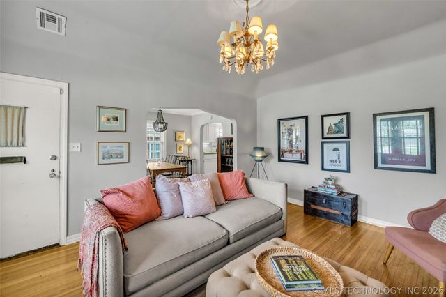 2711 E 14th Street, Tulsa, OK 74104