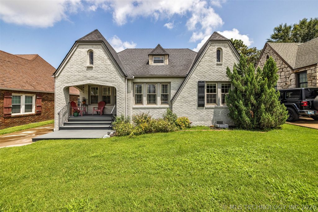 2711 E 14th Street, Tulsa, OK 74104