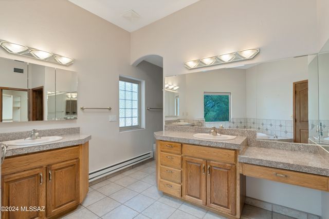 4001 N Harrison Road, Tucson, AZ 85749