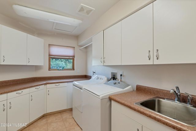 4001 N Harrison Road, Tucson, AZ 85749