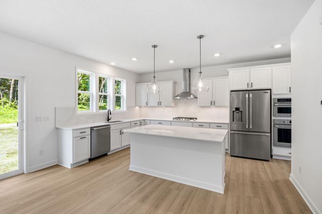 2493 Rock Elm Road, Shakopee, MN 55379