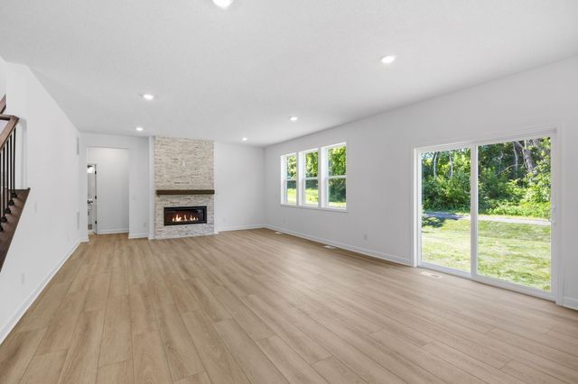 2493 Rock Elm Road, Shakopee, MN 55379