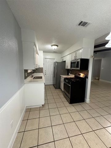 7908 Creekmere LN, Austin, TX 78748