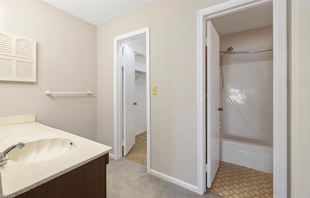 5416 Lord Dunmore CT, Virginia Beach, VA 23464