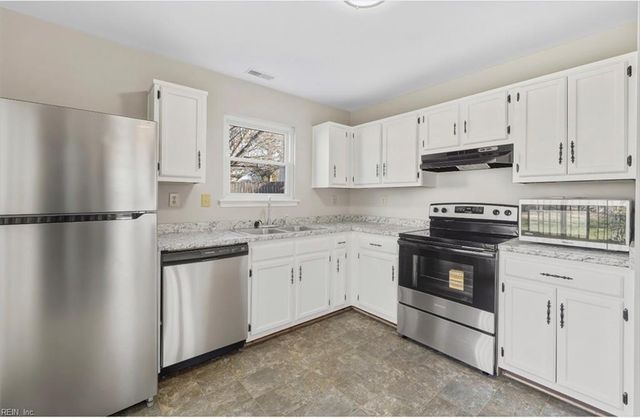 5416 Lord Dunmore CT, Virginia Beach, VA 23464