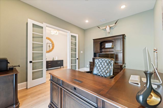 410 Arctic Warbler Court, Magnolia, TX 77354