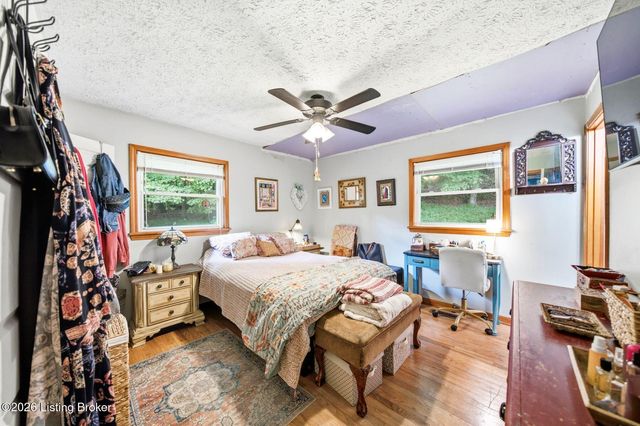 11350 Bearcamp Rd, Louisville, KY 40272