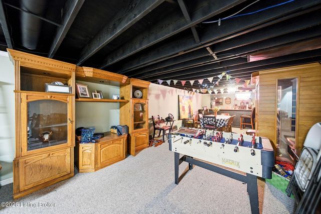 11350 Bearcamp Rd, Louisville, KY 40272