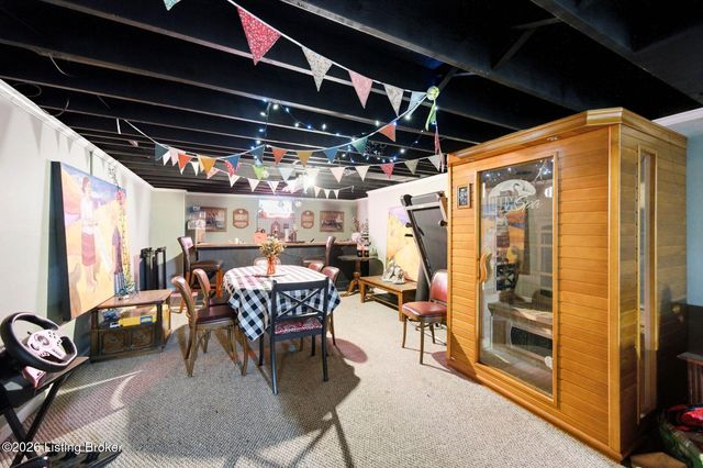 11350 Bearcamp Rd, Louisville, KY 40272
