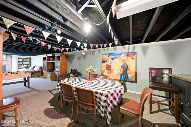 11350 Bearcamp Rd, Louisville, KY 40272
