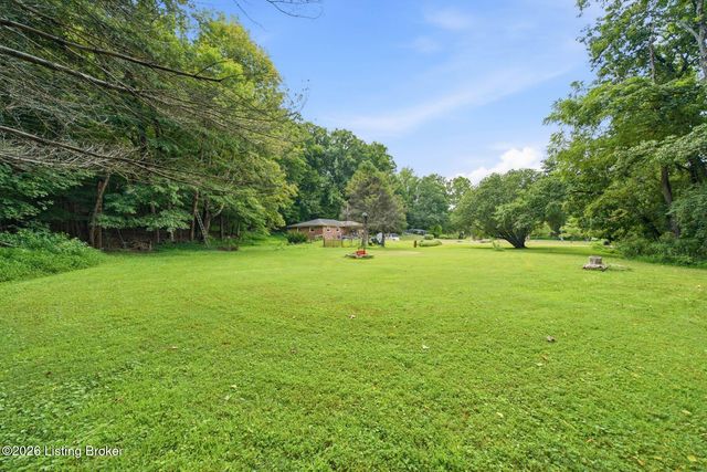 11350 Bearcamp Rd, Louisville, KY 40272