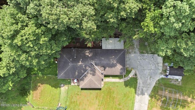 11350 Bearcamp Rd, Louisville, KY 40272