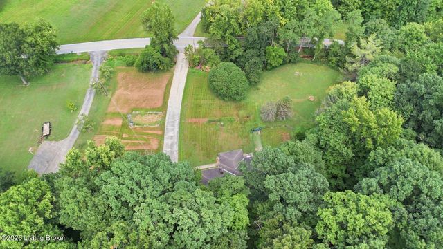 11350 Bearcamp Rd, Louisville, KY 40272