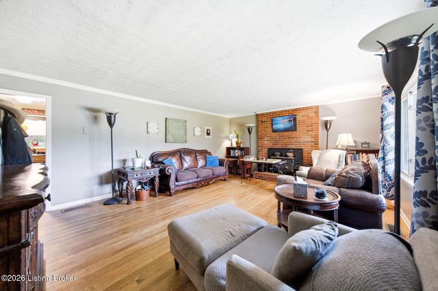 11350 Bearcamp Rd, Louisville, KY 40272