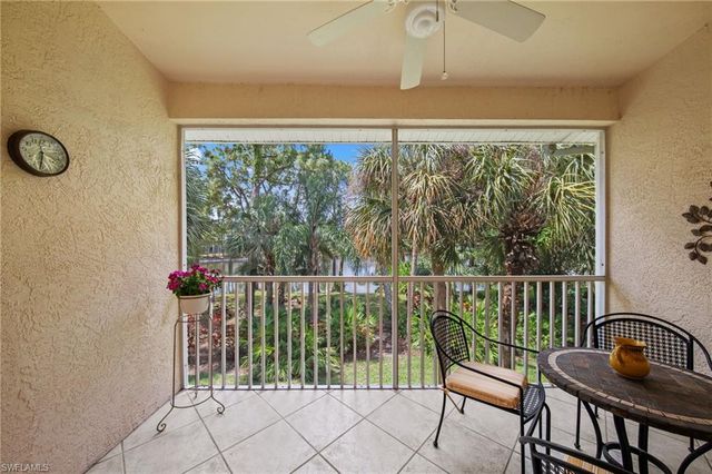 1240 Sarah Jean CIR M205, Naples, FL 34110