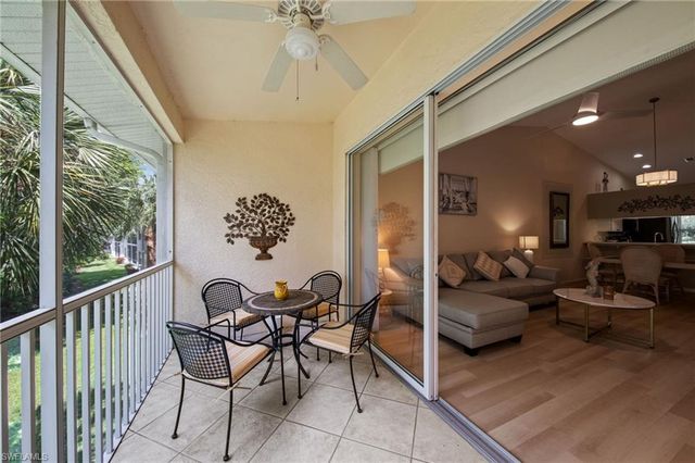 1240 Sarah Jean CIR M205, Naples, FL 34110