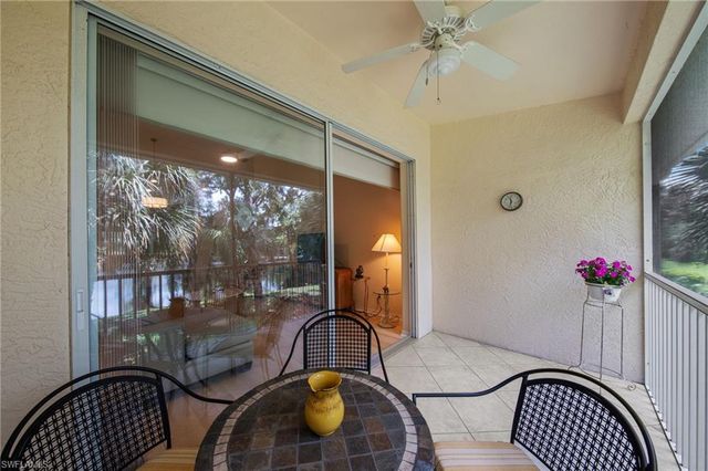 1240 Sarah Jean CIR M205, Naples, FL 34110