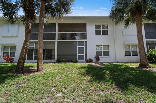 1240 Sarah Jean CIR M205, Naples, FL 34110
