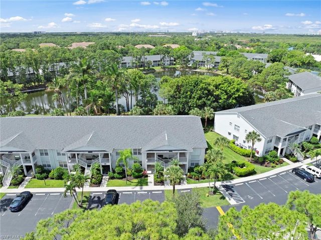 1240 Sarah Jean CIR M205, Naples, FL 34110