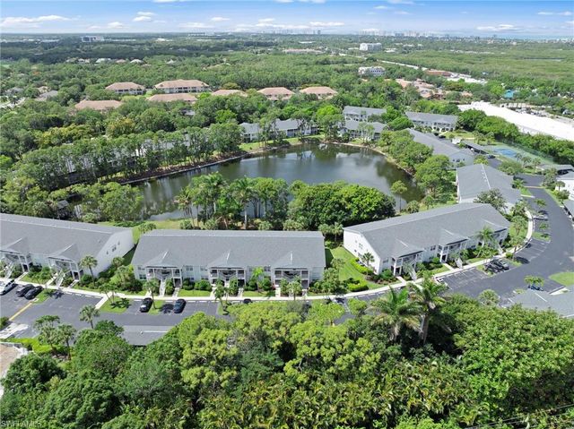 1240 Sarah Jean CIR M205, Naples, FL 34110
