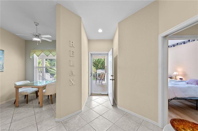 1240 Sarah Jean CIR M205, Naples, FL 34110