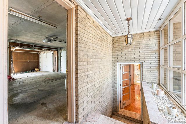 29242 Lorraine Court, Warren, MI 48093