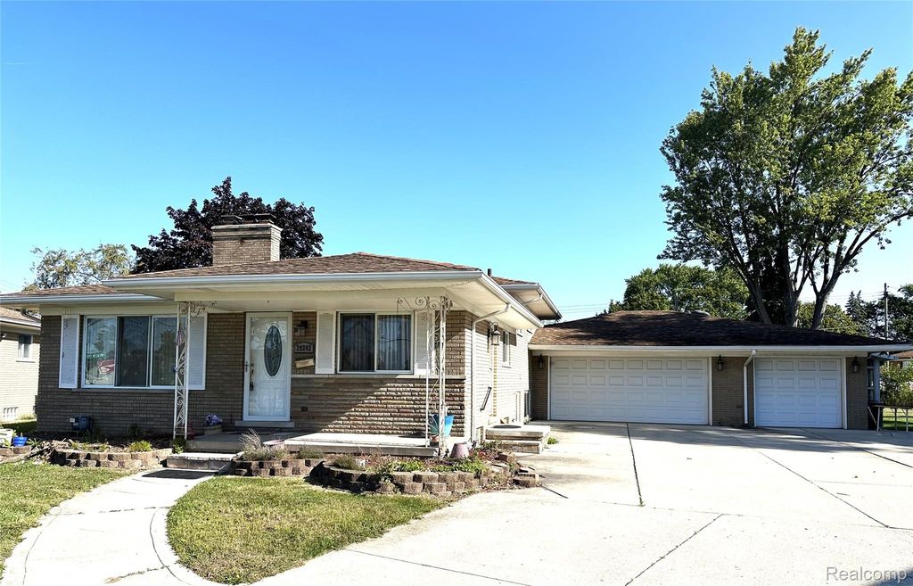 29242 Lorraine Court, Warren, MI 48093