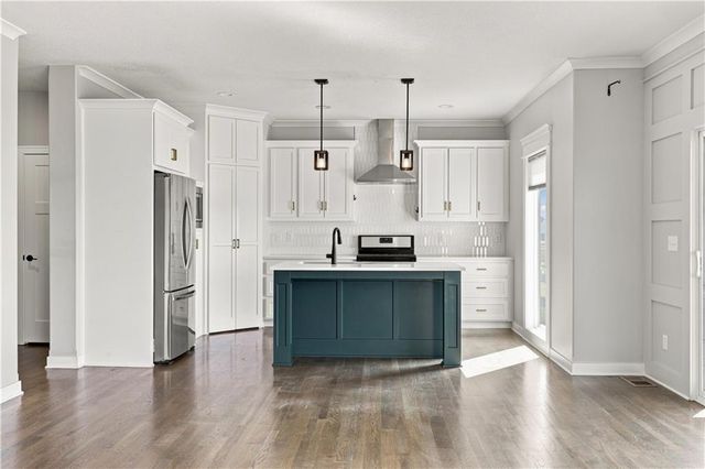 2333 SW Old Port Road, Lee's Summit, MO 64082