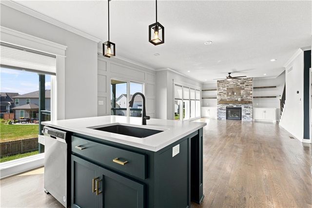 2333 SW Old Port Road, Lee's Summit, MO 64082