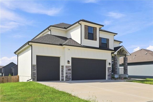 2333 SW Old Port Road, Lee's Summit, MO 64082
