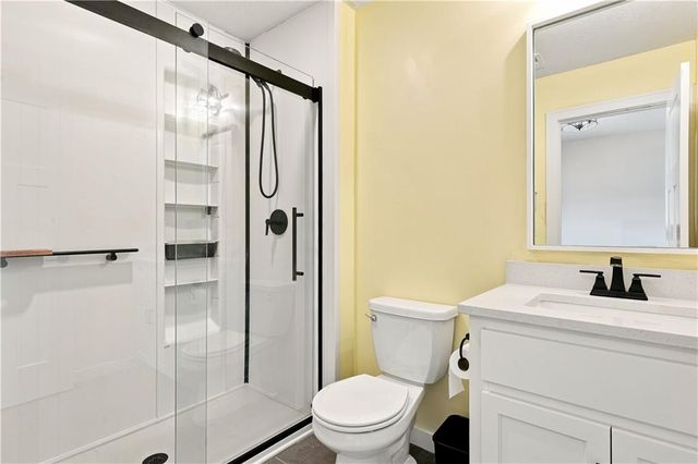2333 SW Old Port Road, Lee's Summit, MO 64082